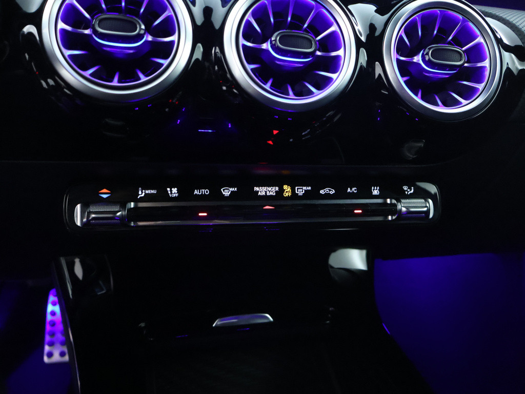 Mercedes-Benz A-Klasse 250 e amg line | amg line advanced plus | night pakk