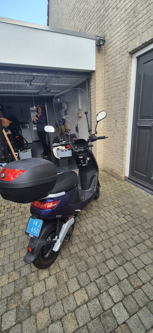 Iva E -go s4 matblauw 25 te koop
