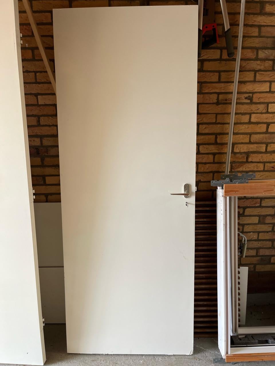 5 witte stompe binnendeuren incl. beslag
