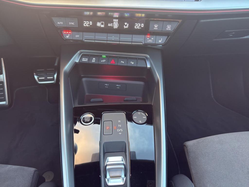 Audi A3 sportback 45 tfsi e s edition competition | sfeer | stoelverw. | ca