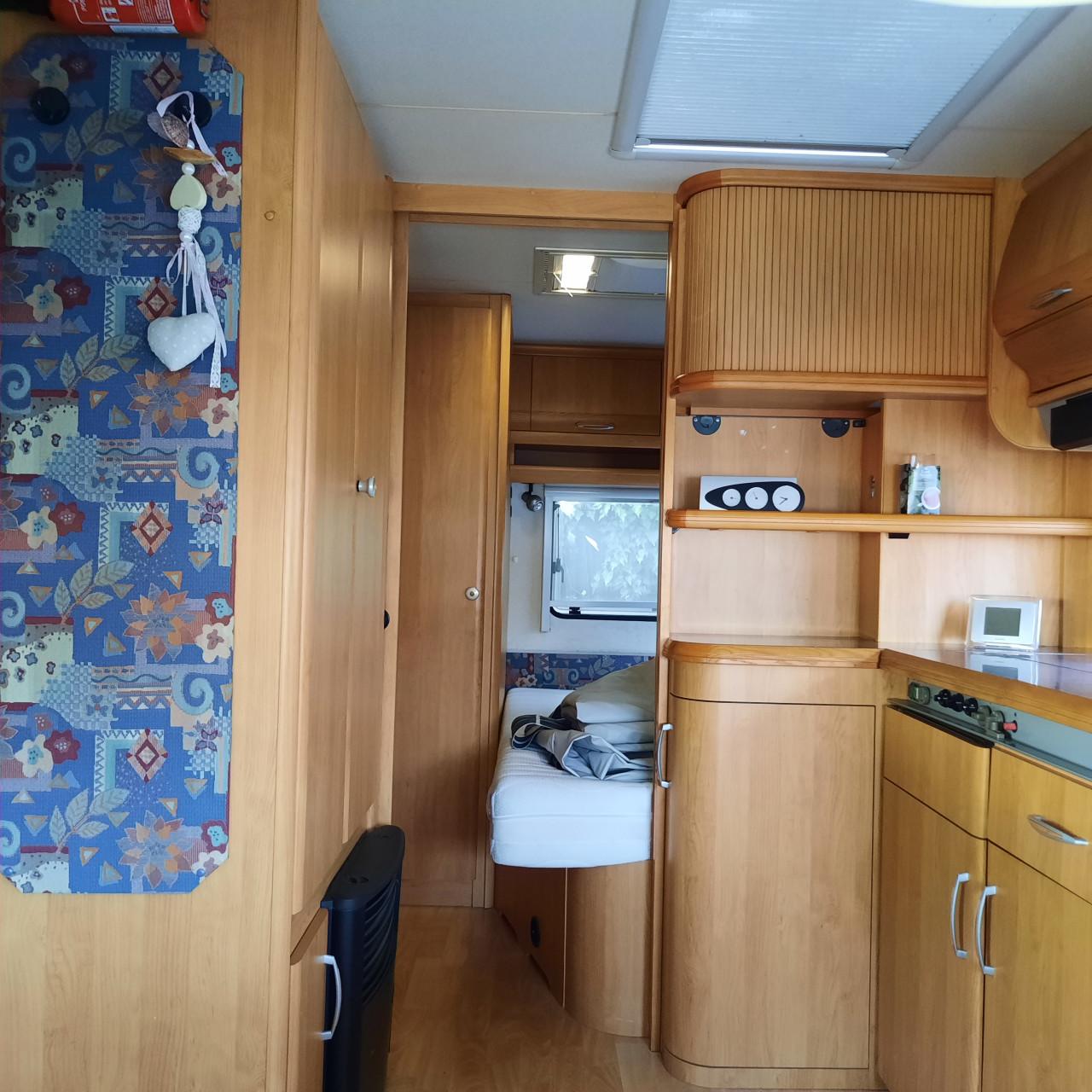 Hobby 495 met voortent