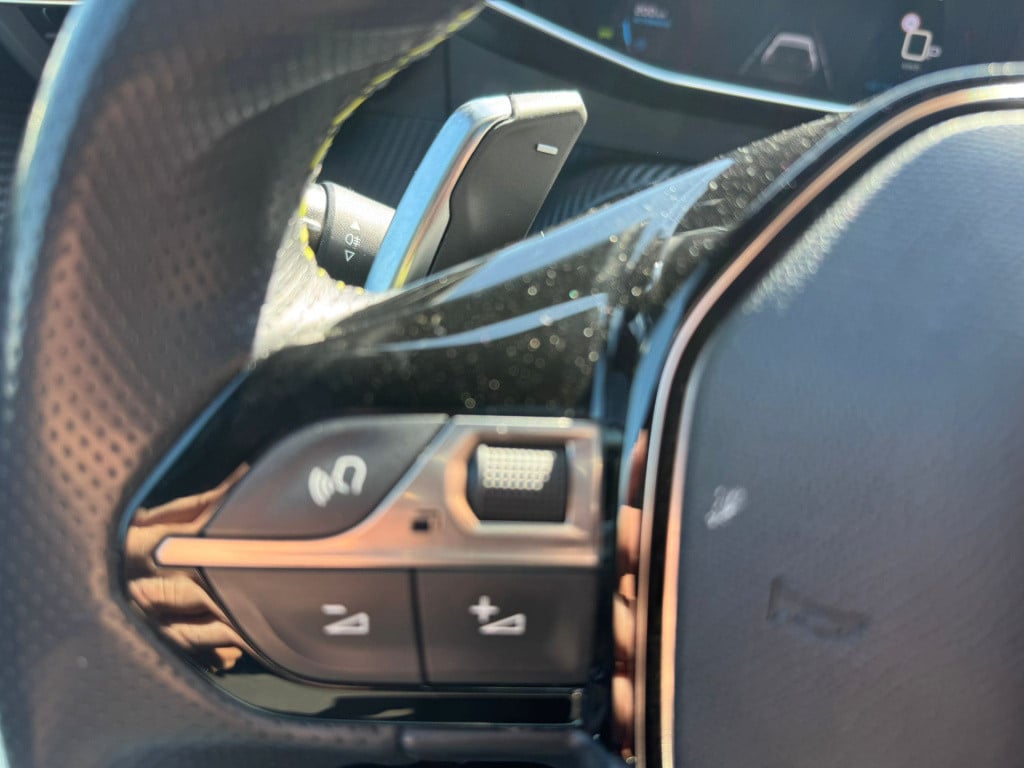 Peugeot 208 1.2 puretech gt black edition