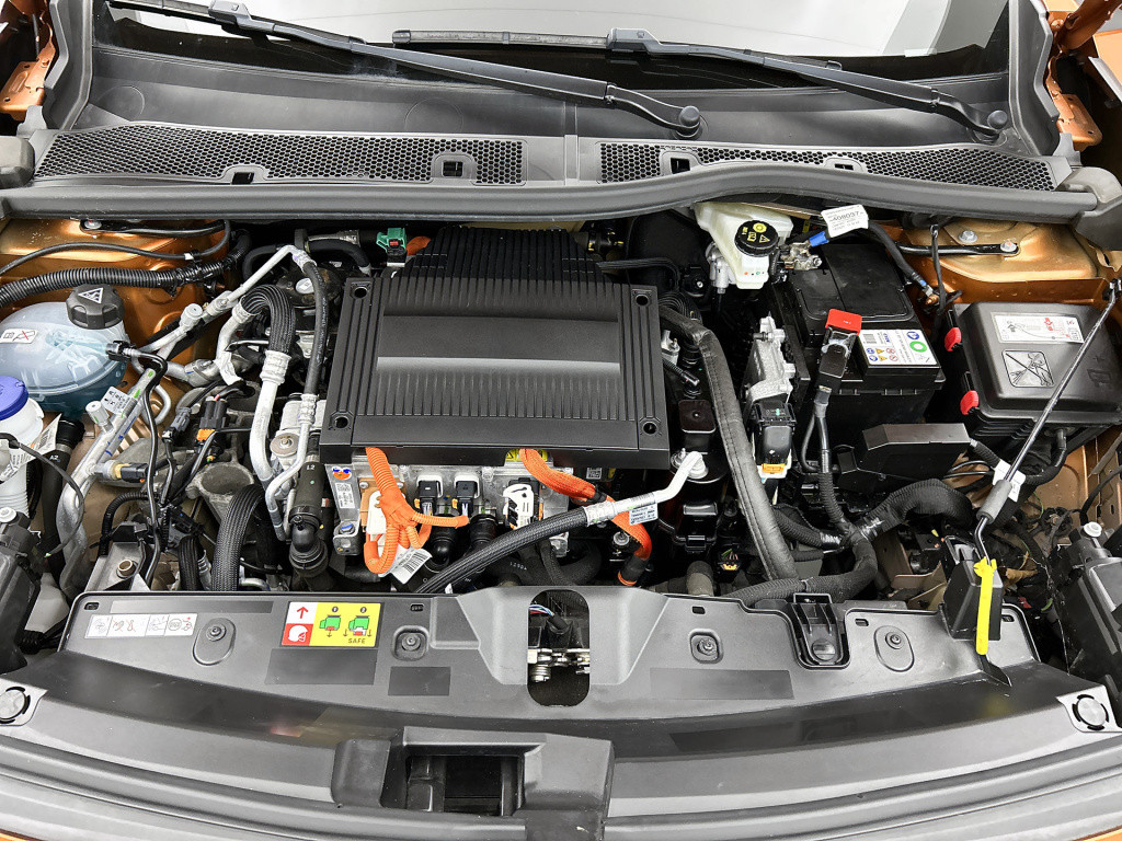 Peugeot E-2008 ev allure pack 50 kwh | rijklaar | keyless | camera | naviga