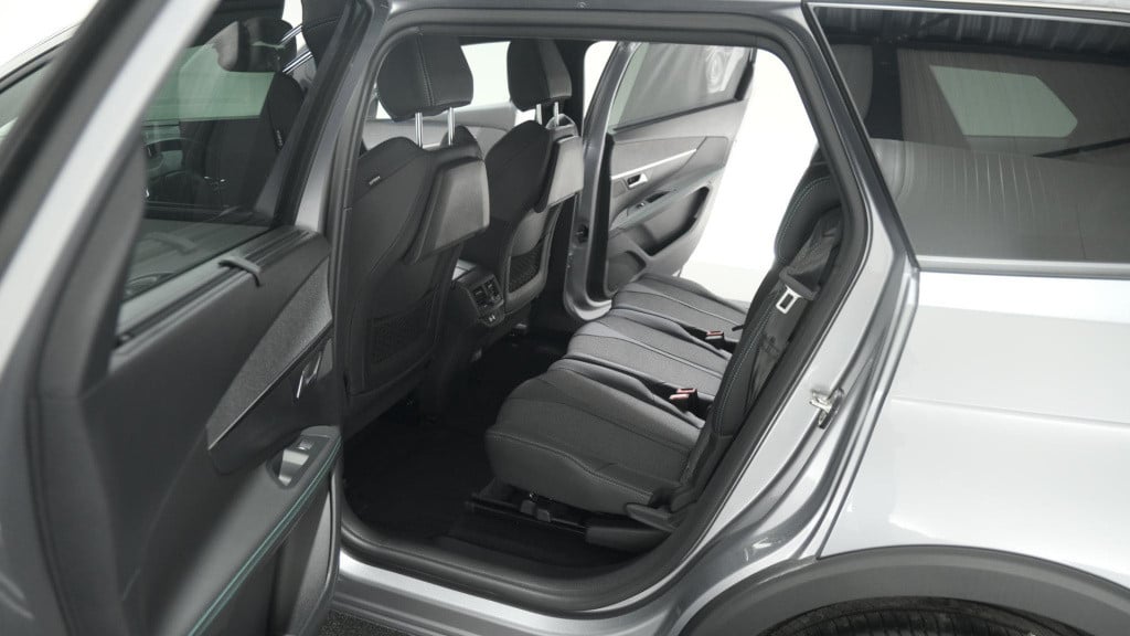 Peugeot 5008 puretech 130 eat8 allure pack business | 7 zitplaatsen | camer