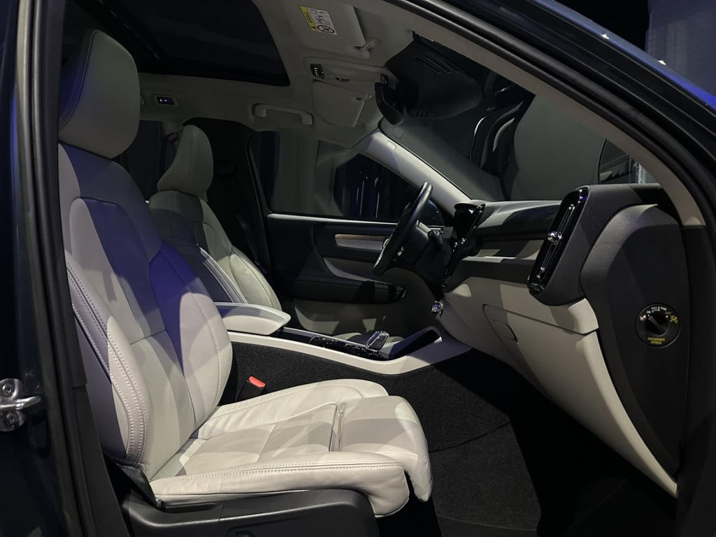 Volvo XC40 1.5 t5 recharge inscription expression
