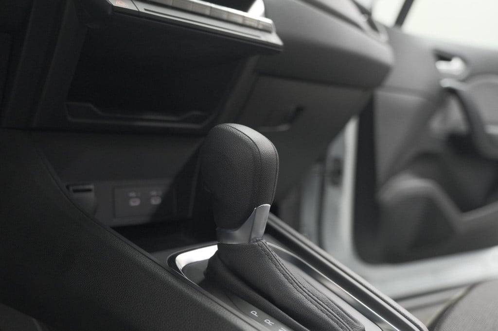 Renault Captur mild hybrid 160 edc techno | camera | navigatie | apple carp