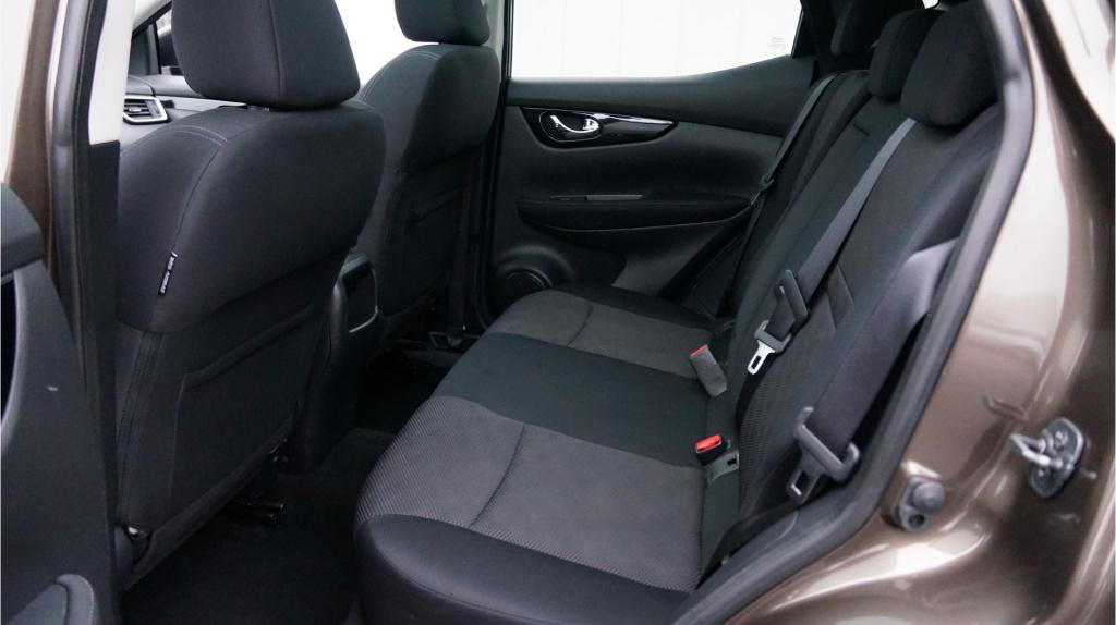 Nissan Qashqai 1.2 connect edition rijklaar incl garantie