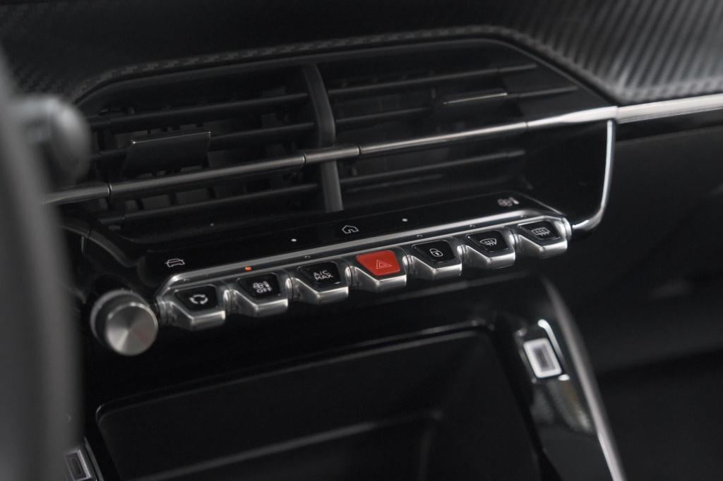 Peugeot 208 puretech 100 active | parkeersensoren | navigatie | apple carpl