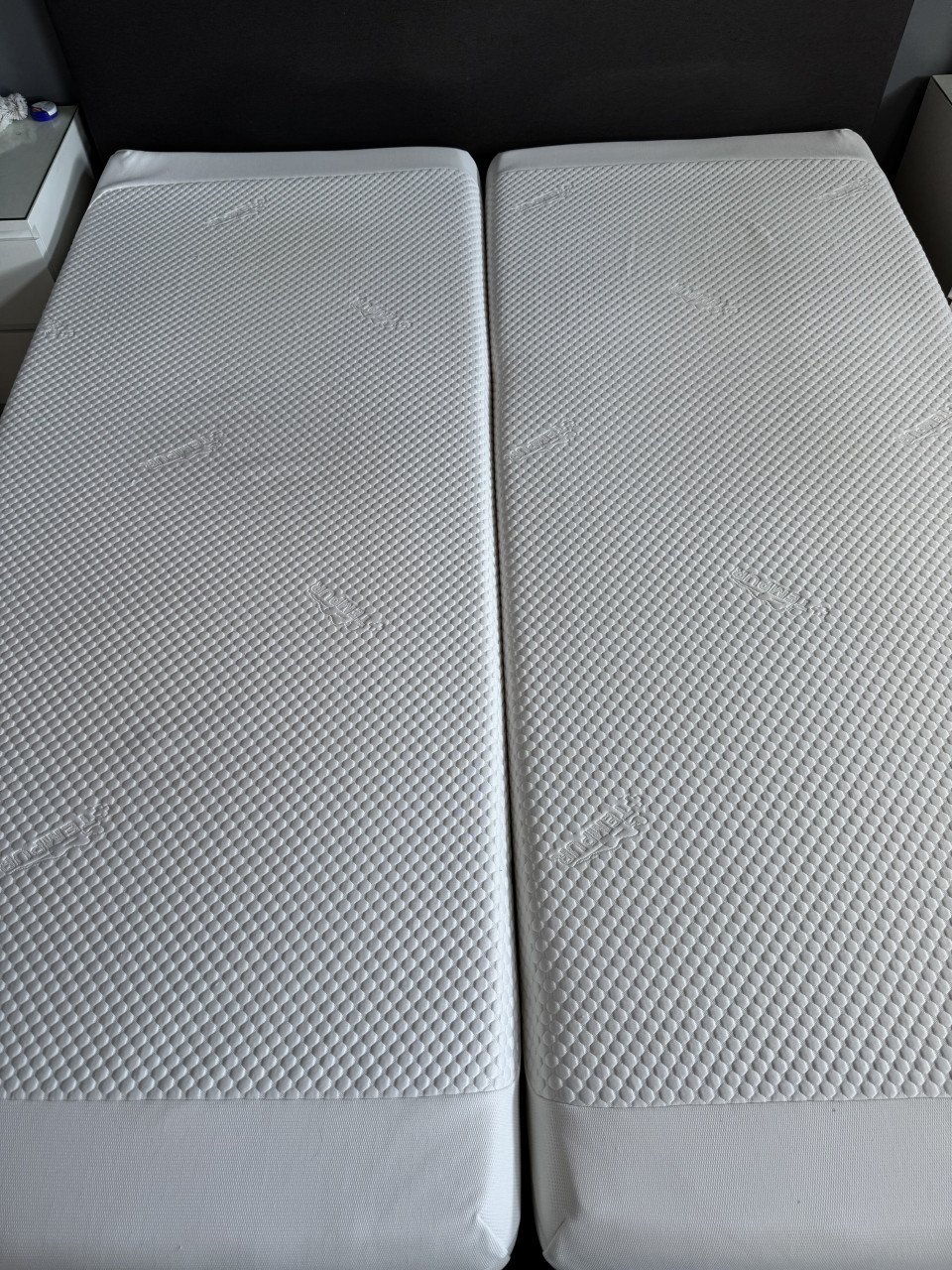 2x nette Tempur matrassen 220x90cm