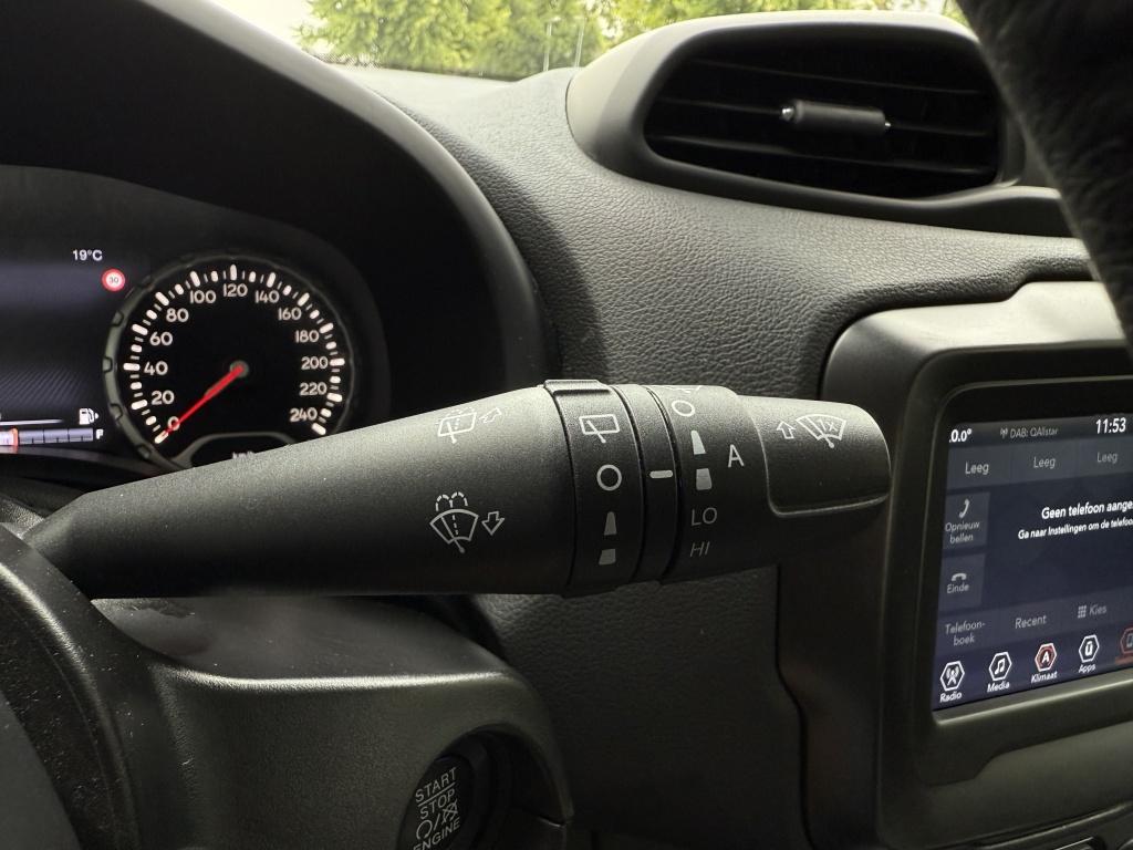 Jeep Renegade 1.0t limited // stoel en stuurverwarming // carplay //