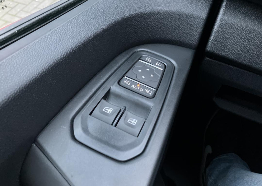 Renault Trafic 2.0 blue dci 170 edc t30 l2h1 extra - trekhaak