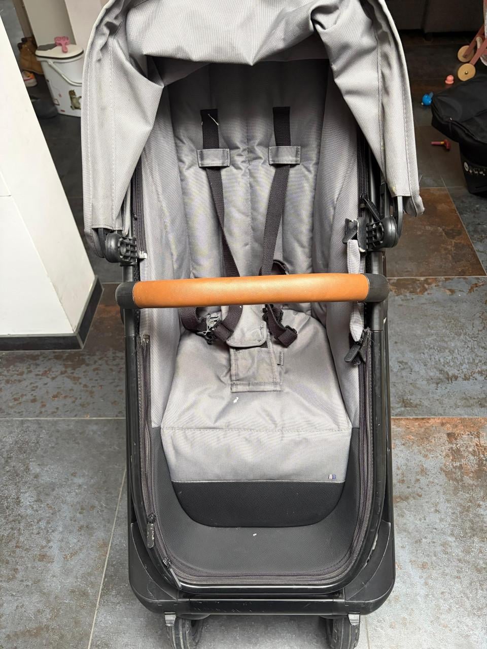Dubatti One kinderwagen in het grijs