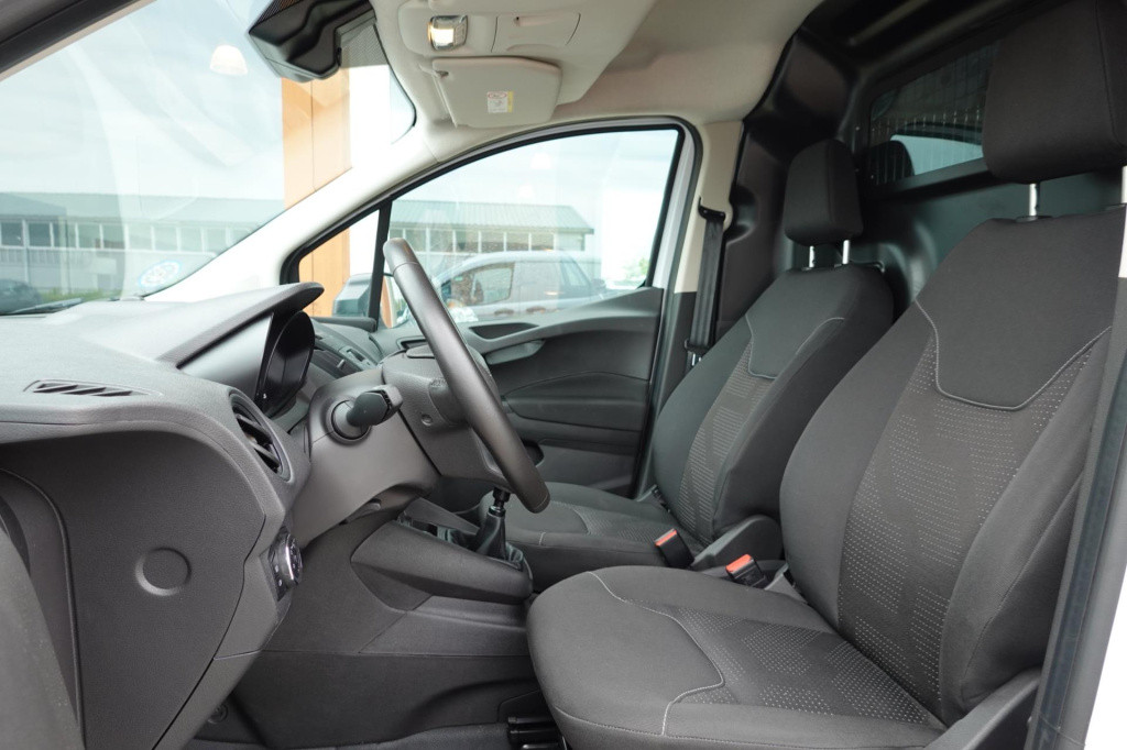 Ford Transit Courier 2022 ford transit courier gesloten bestelwagen trend, 