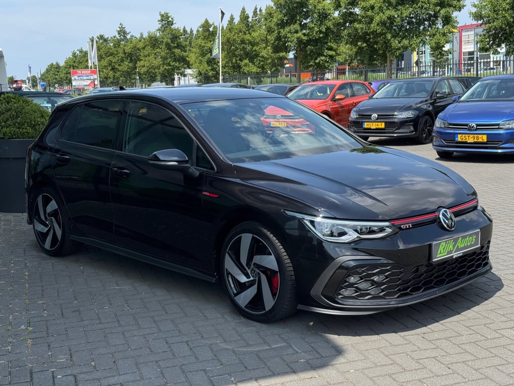 Volkswagen Golf 2.0 tsi gti * camera * stoel + stuur verwarming * carplay