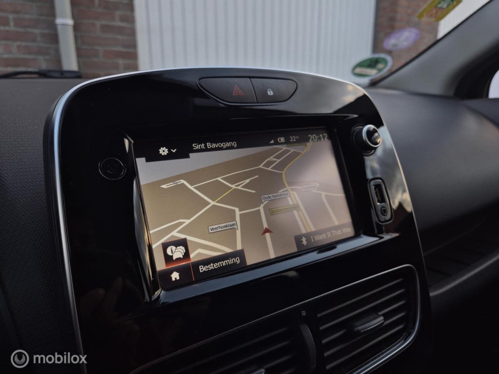 Renault Clio 0.9 tce zen / 1e eigenaar / dealeronderhouden / trekhaak / air