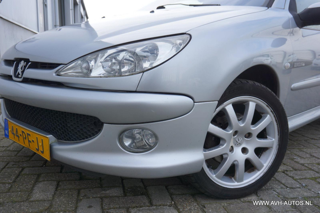 Peugeot 206 sw 1.6-16v quiksilver