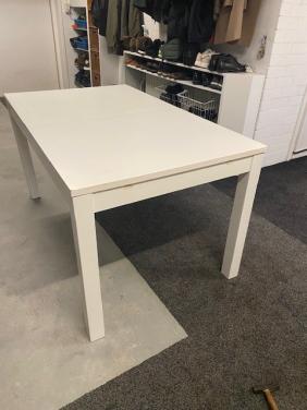 Witte ikea uitschuif eettafel