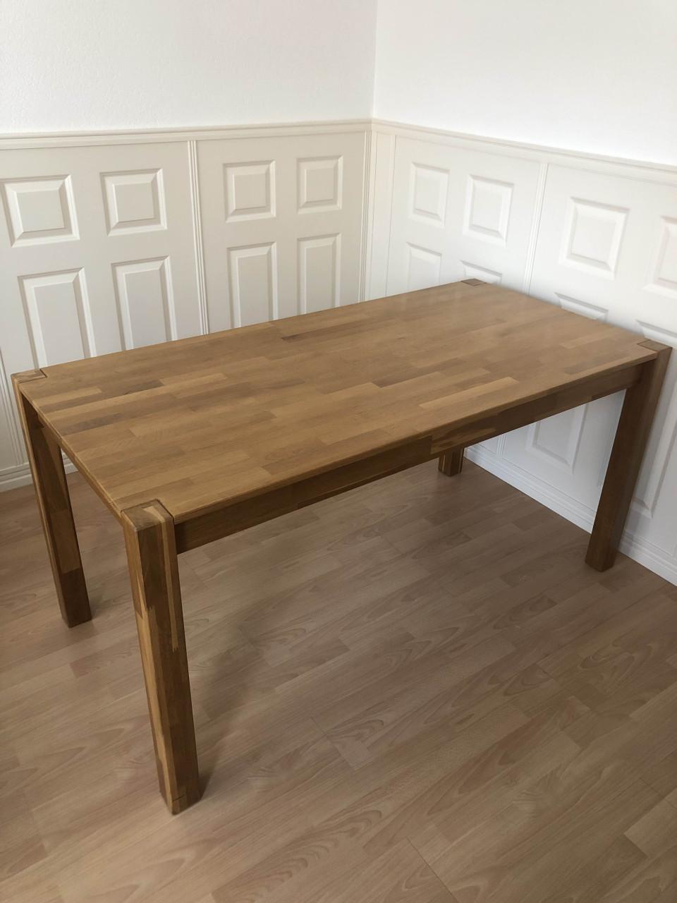 Massieve eiken eettafel