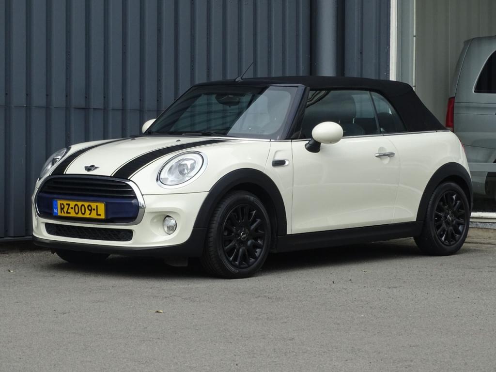 Mini Cooper Cabrio mini 1.5 pepper serious business