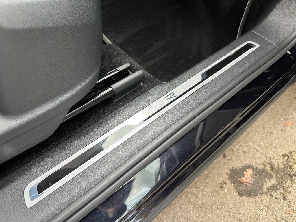 Volkswagen Tiguan Allspace 1.5 tsi 150pk dsg r-line | black line | trekhaak