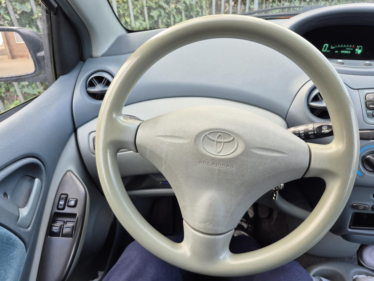 Toyota Yaris 1.0 Bouwjaar 1999 zuinig en betrouwbaar