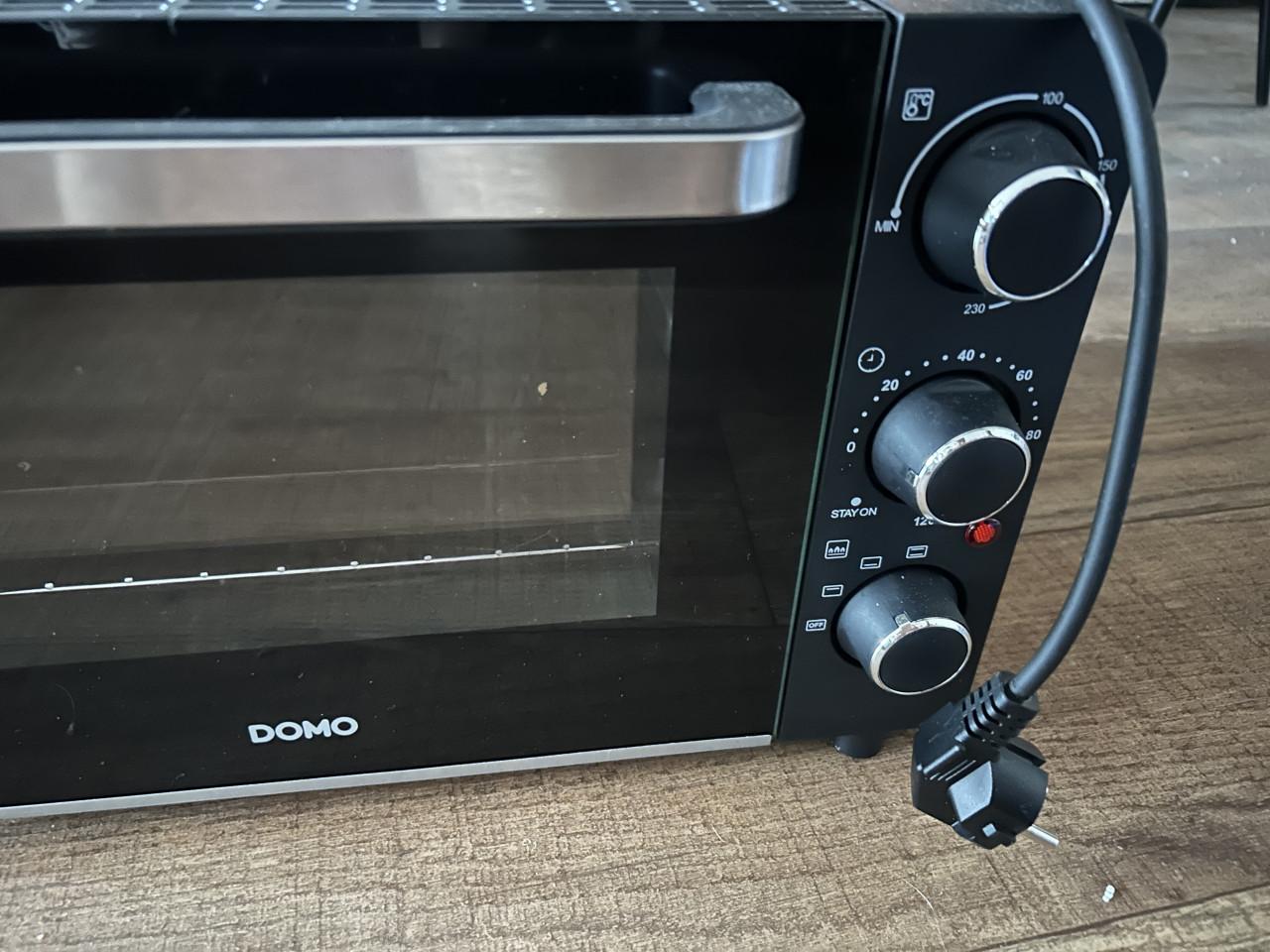 DOMO mini-oven