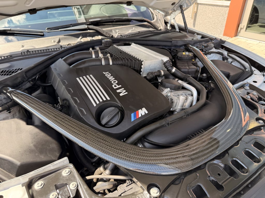 BMW M4 4-serie coupé competition lci | carbon | harman kardon | sportuitlaa