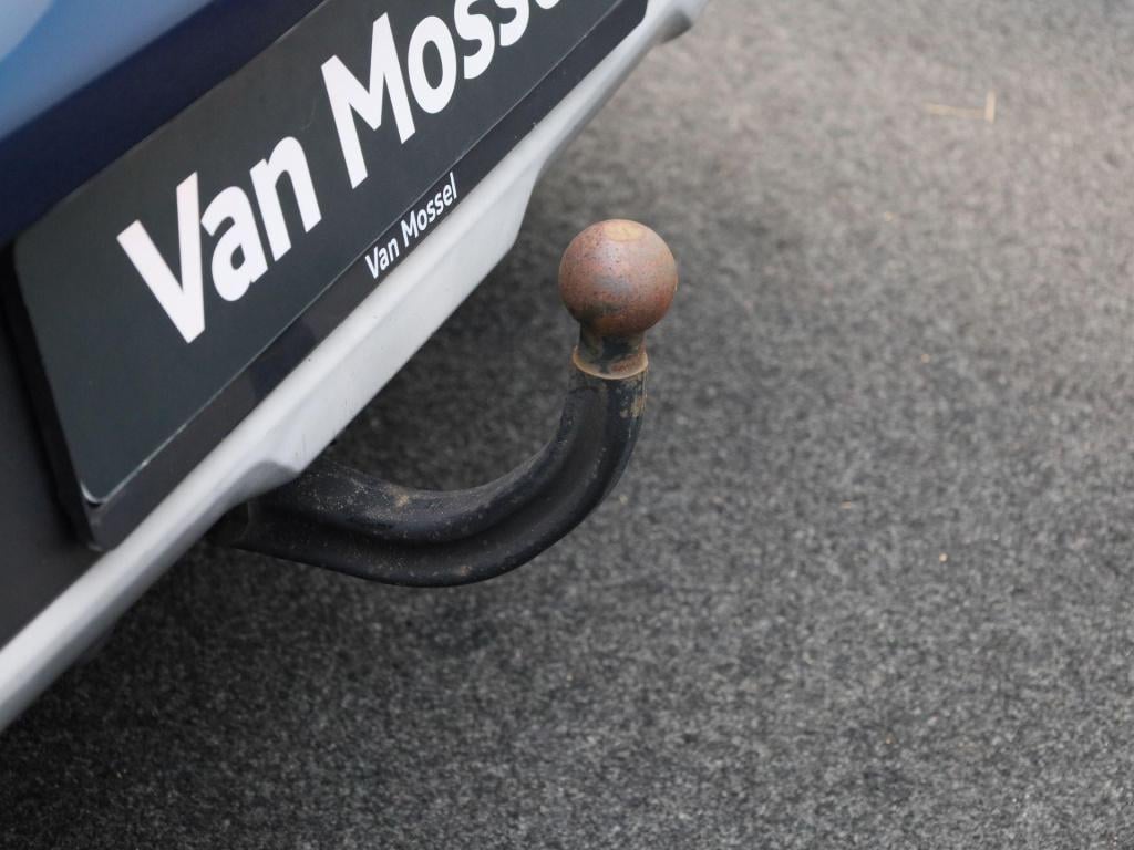 Kia Niro more 1.6 gdi phev 6dct | automaat | parkeer sensoren | trekhaak  |