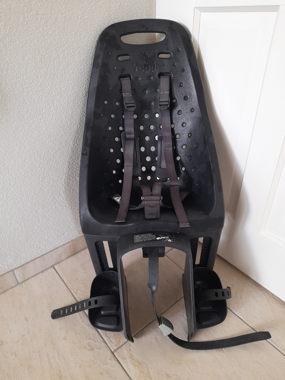 Thule yepp maxi easyfit achterzitje (in goede nette staat)