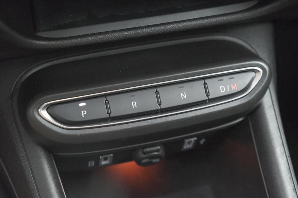 Fiat 600 1.2 hybrid 110 urban | camera | dodehoekdetectie | keyless | apple