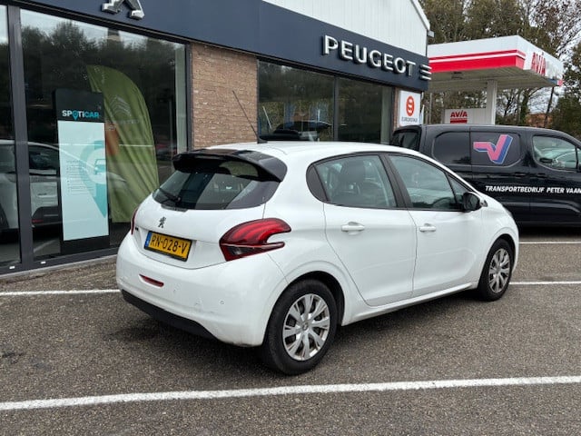 Peugeot 208 blue lion 1.2 pt-82pk 5d navigatie&bluetooth&apple carplay&andr