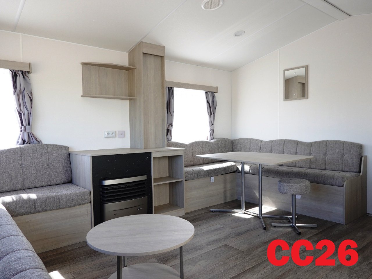 Bijna nieuw chalet met kunststof buitenzijde en dubbel glas 2 slk te koop