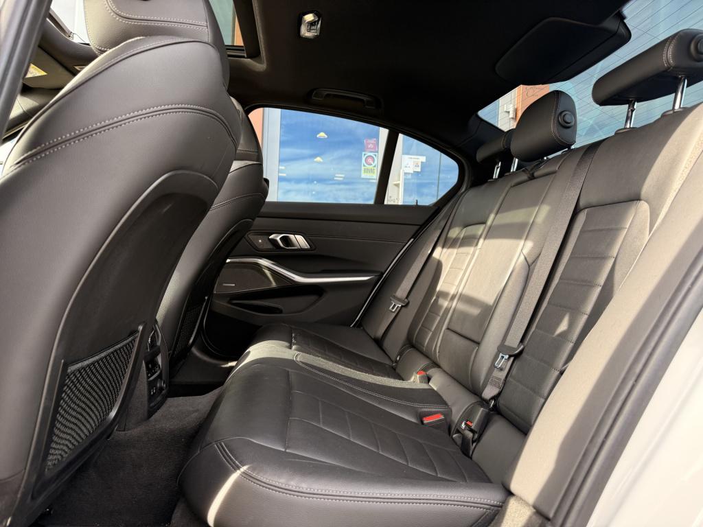 BMW 3-serie 320i high executive edition | harman / kardon | pano | leder | 