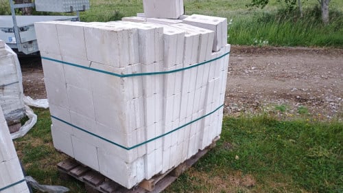 Kalkzand steen blokken  29,7x12x19,8cm   100 stuks