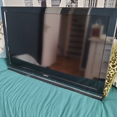 TEKOOP TELEVISIE SONY BRAVIA