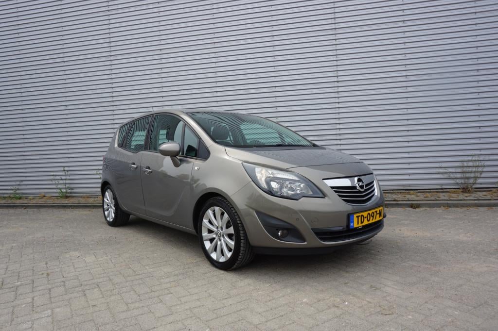 Opel Meriva 1.4 turbo cosmo airco / navi / cruise / stuur + stoelverw. / pd