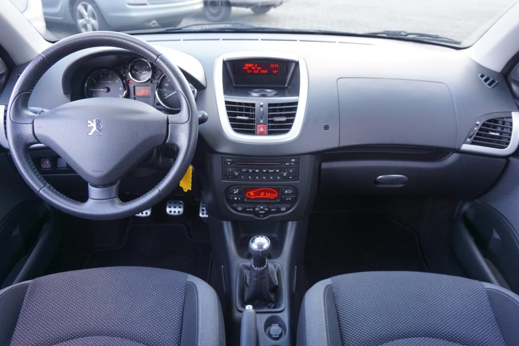 Peugeot 206 + 1.4 xs airco / elektr. ramen / nap / apk t/m 29-07-2026