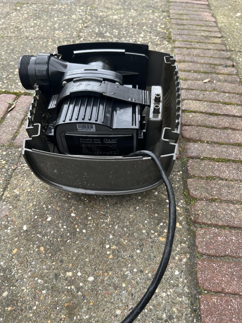 Te koop oase eco primium 10000 sterke en zuinige Vijverpomp