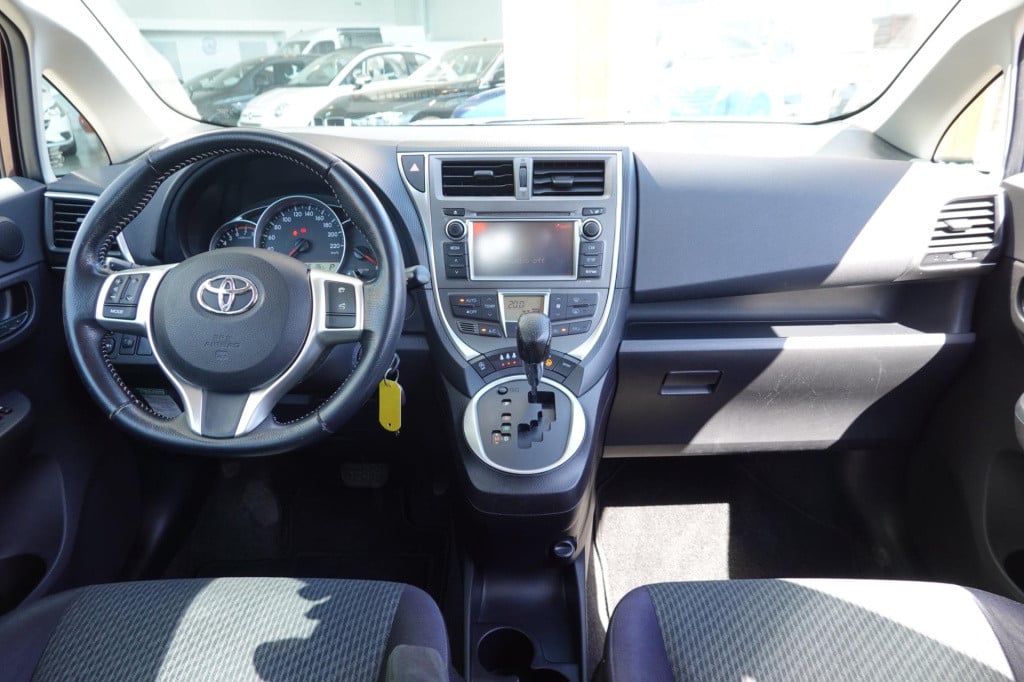 Toyota Verso-s 1.3 vvt-i 100-pk aspiration