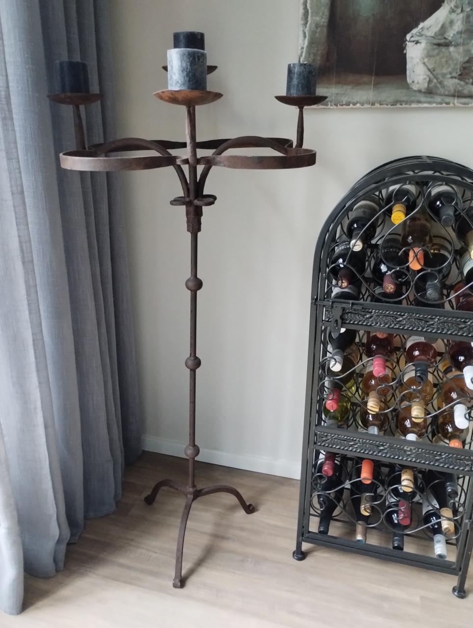 Mooie landelijke kandelaar