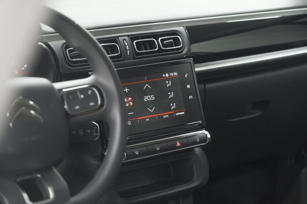 Citroen C3 puretech 110 eat6 max | parkeersensoren | apple carplay | 16 inc