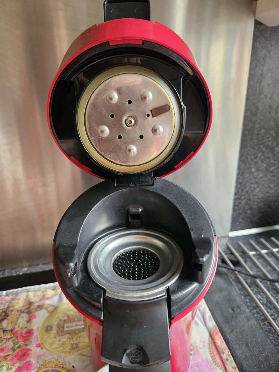 Rood senseo koffiezetapparaat
