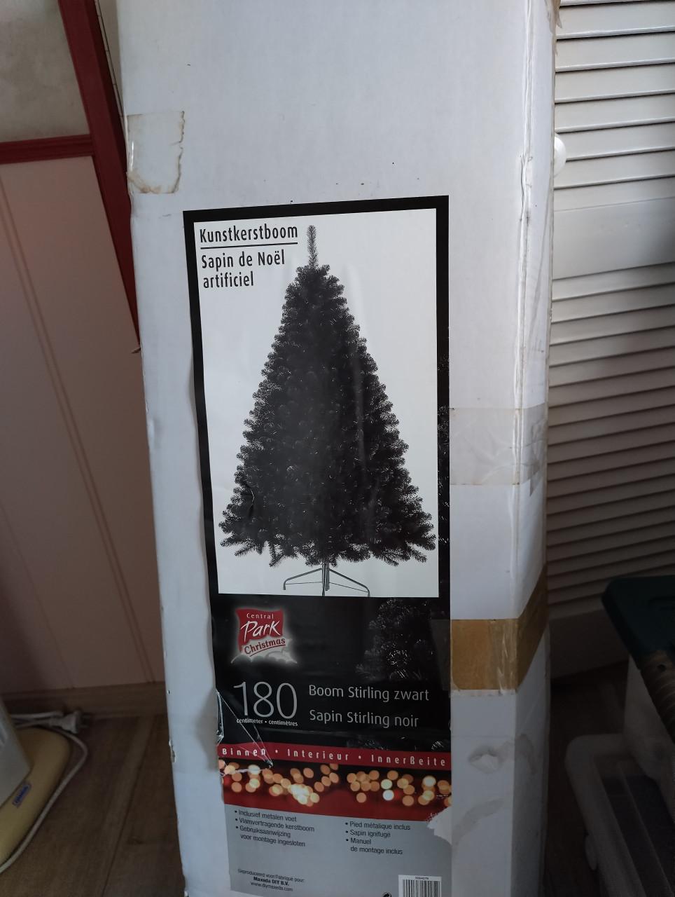 Mooie zwarte kunst kerstboom