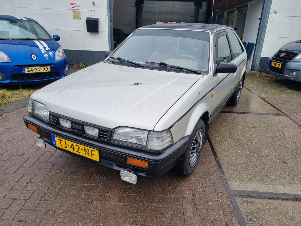 Mazda 323 1.5 GLX Automaat | Voor de liefhebber!