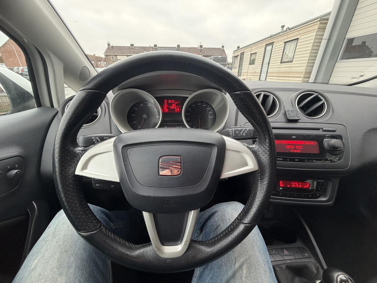 Seat Ibiza 1.4i 5 deurs AIRCO ! ! !