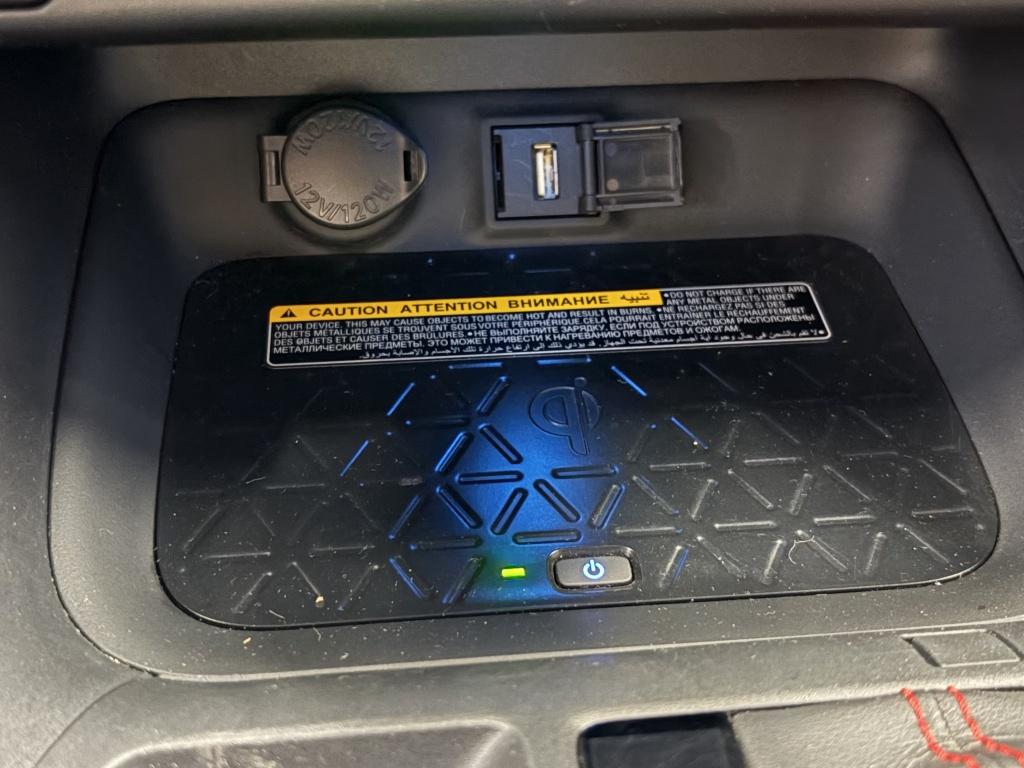 Toyota Rav4 2.5 plug-in hybrid awd executive bi-tone| 360camera| jbl| adap.