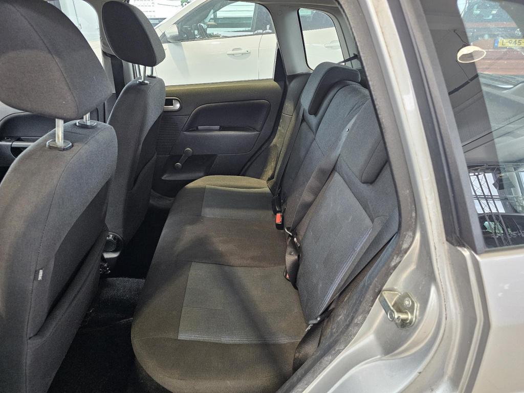 Ford Fiesta 1.4-16v crossroad