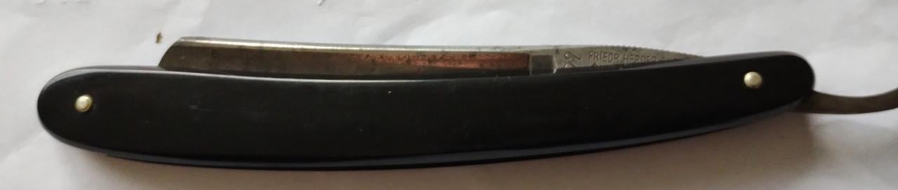 Barbiersmes FRIEDRICH HERDER.