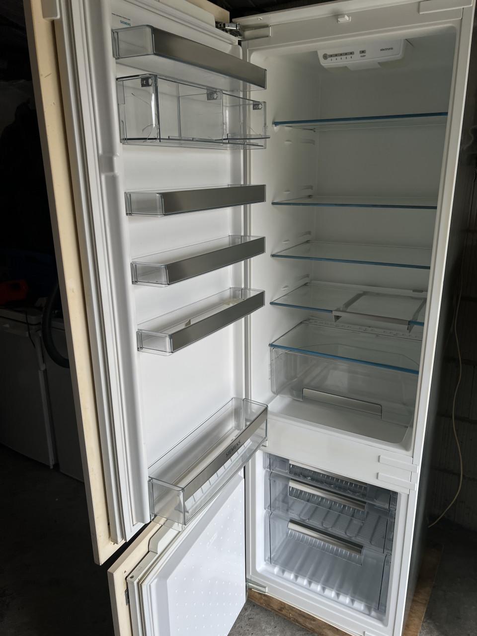 Siemens inbouw koel vries combinatie Koelkast vriezer 178x54 cm. Klasse A+