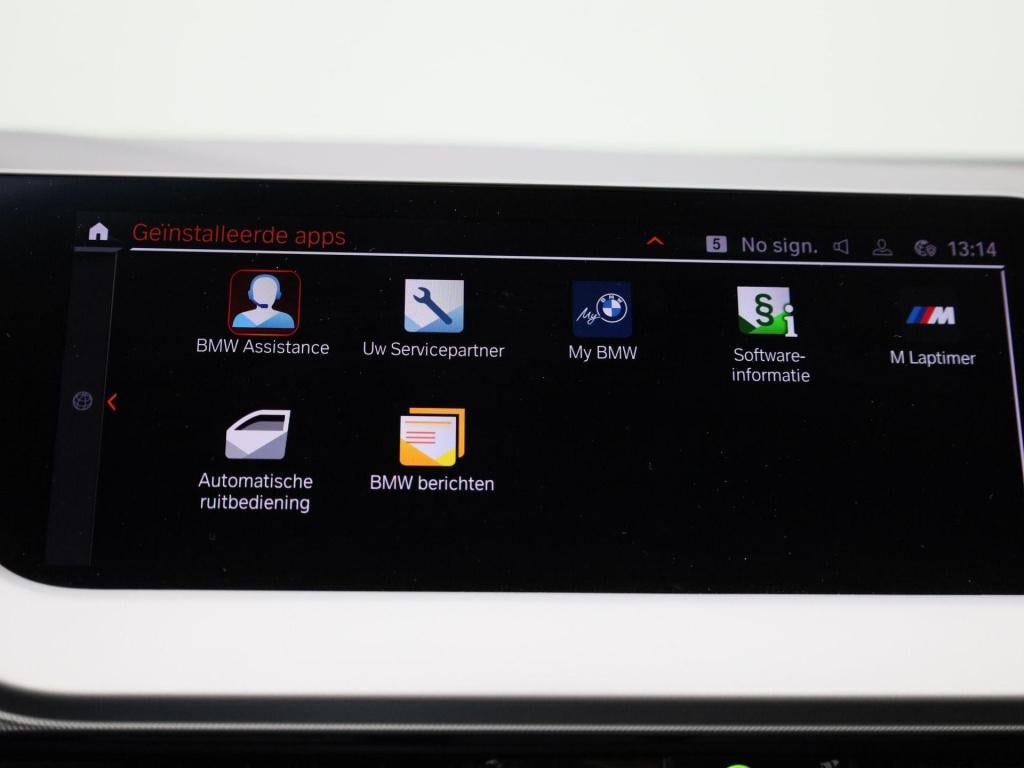 BMW 1 Serie 118i business edition | automaat | apple carplay / android auto